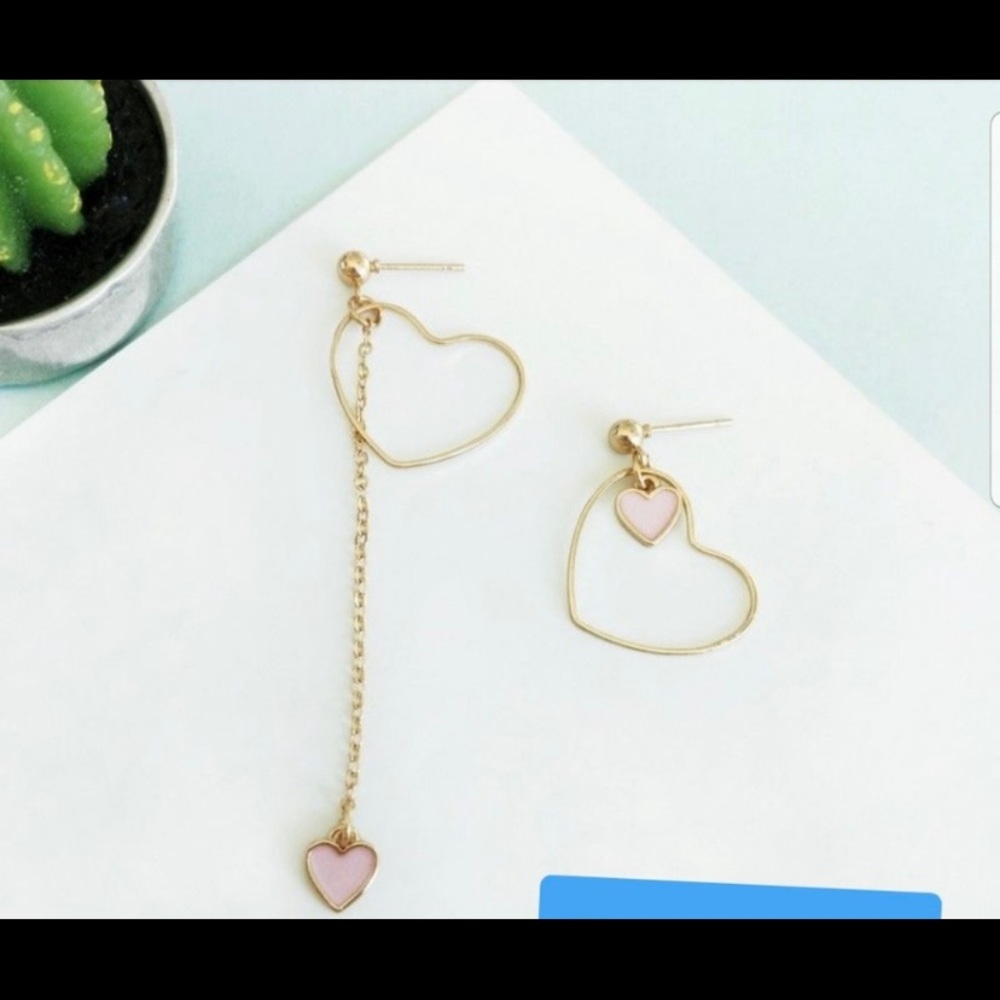 ❤NEW Heart fashion asymmetric studs earrings